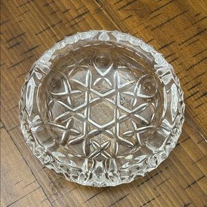Vgt crystal ashtray in Star of David design. Heavy!